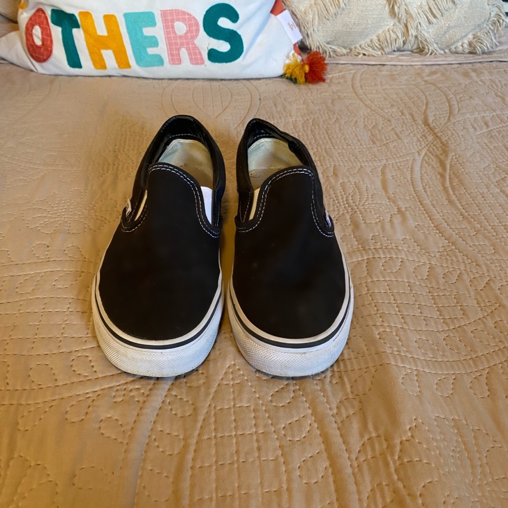 black slip-on vans